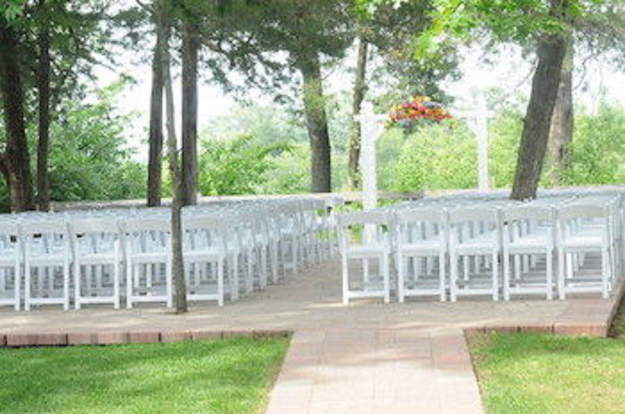 Starved Rock Lodge & Conference Center Utica Εξωτερικό φωτογραφία