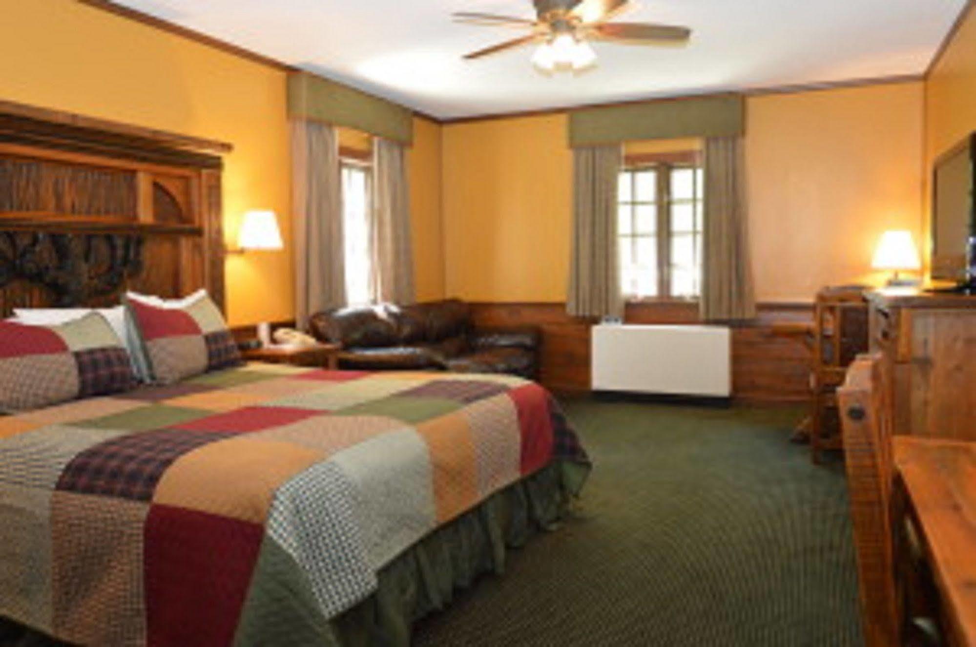 Starved Rock Lodge & Conference Center Utica Εξωτερικό φωτογραφία